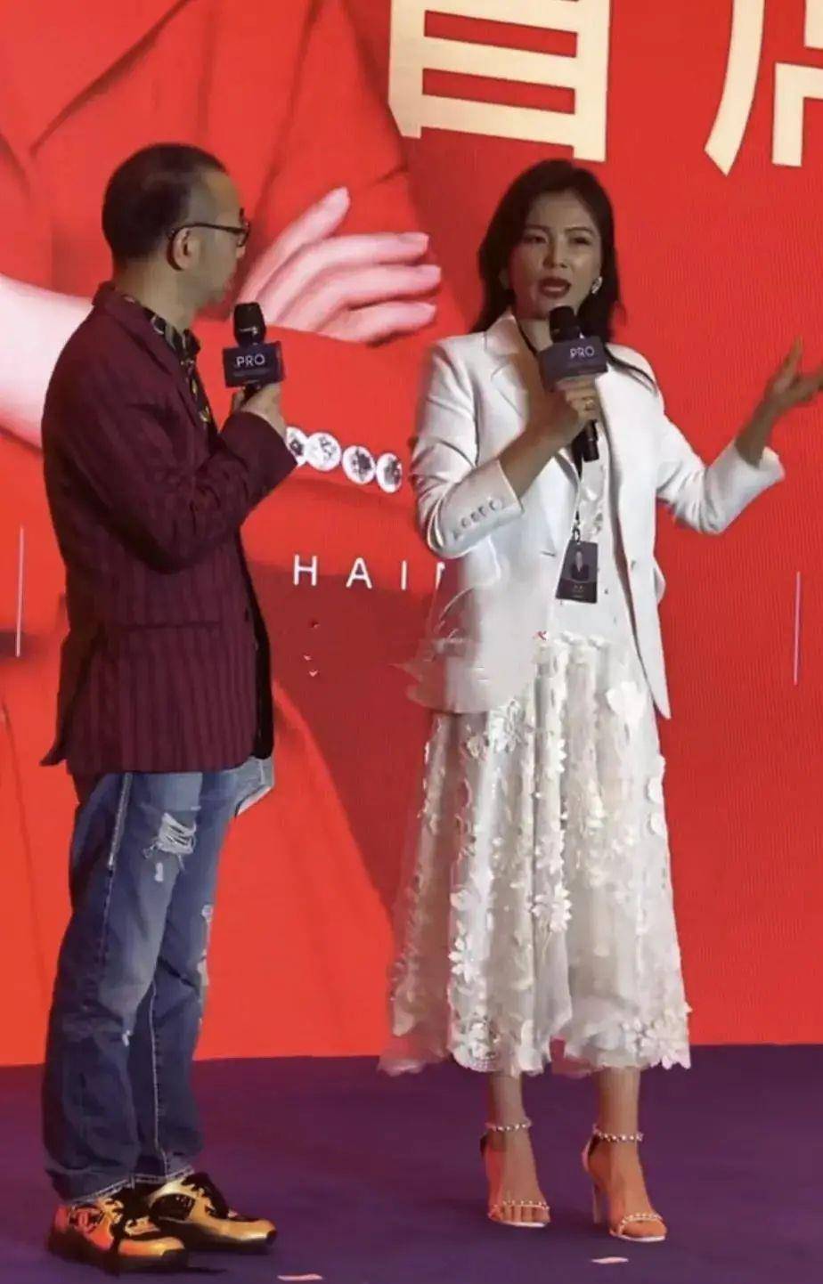 漂亮|刘涛现实中真不漂亮 ，离开修图又黑又油，都是包装出来的人设！