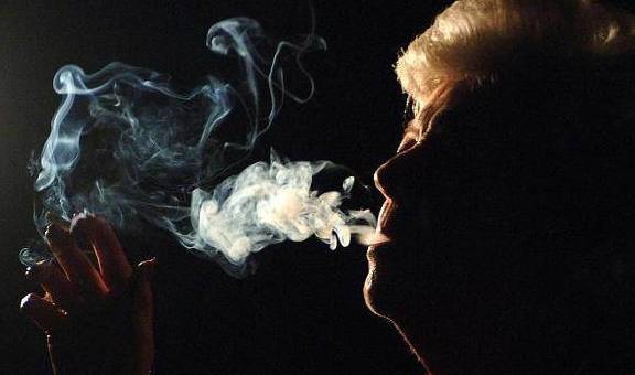 肾脏|尿蛋白升高，可能和这3个“行为”有关，能改掉一个也很好！