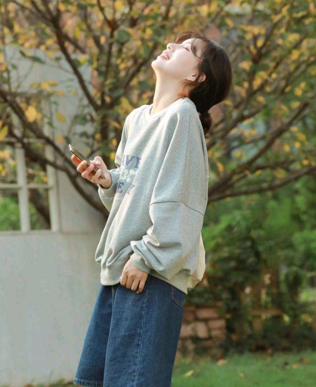 高个子|小个子女生的秋装怎么搭配才好看？