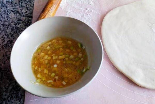 做法|这早餐儿子最爱,外酥里嫩,补钙健体,3块钱全家吃饱,做法简单