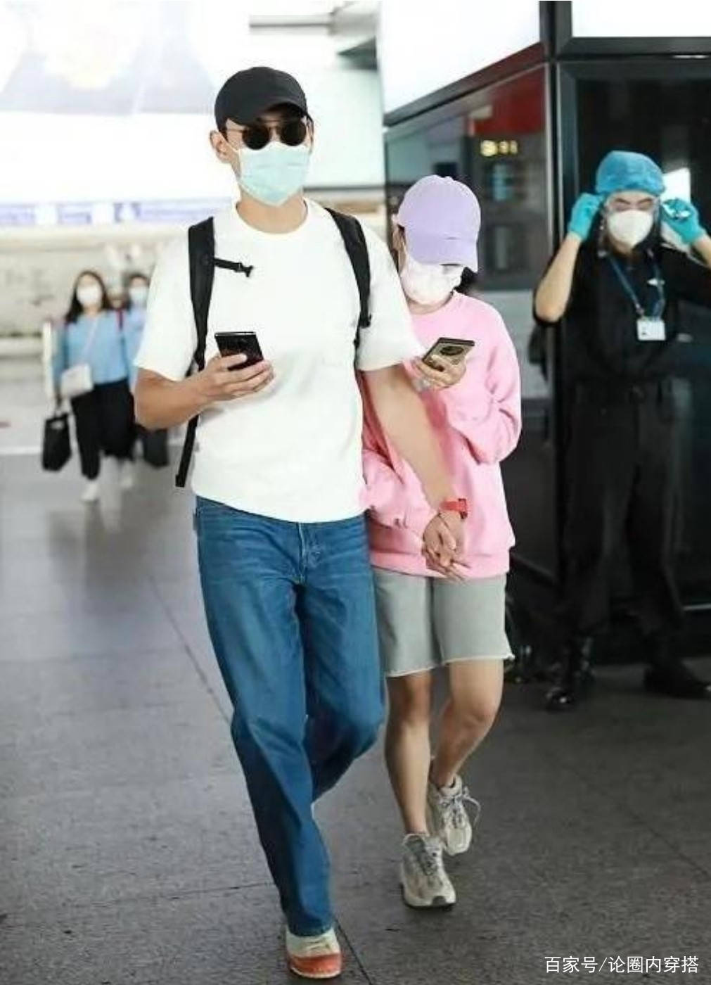 黑色|王彦霖和艾佳妮还挺甜，机场穿搭充满甜蜜感，选择的单品相当低调