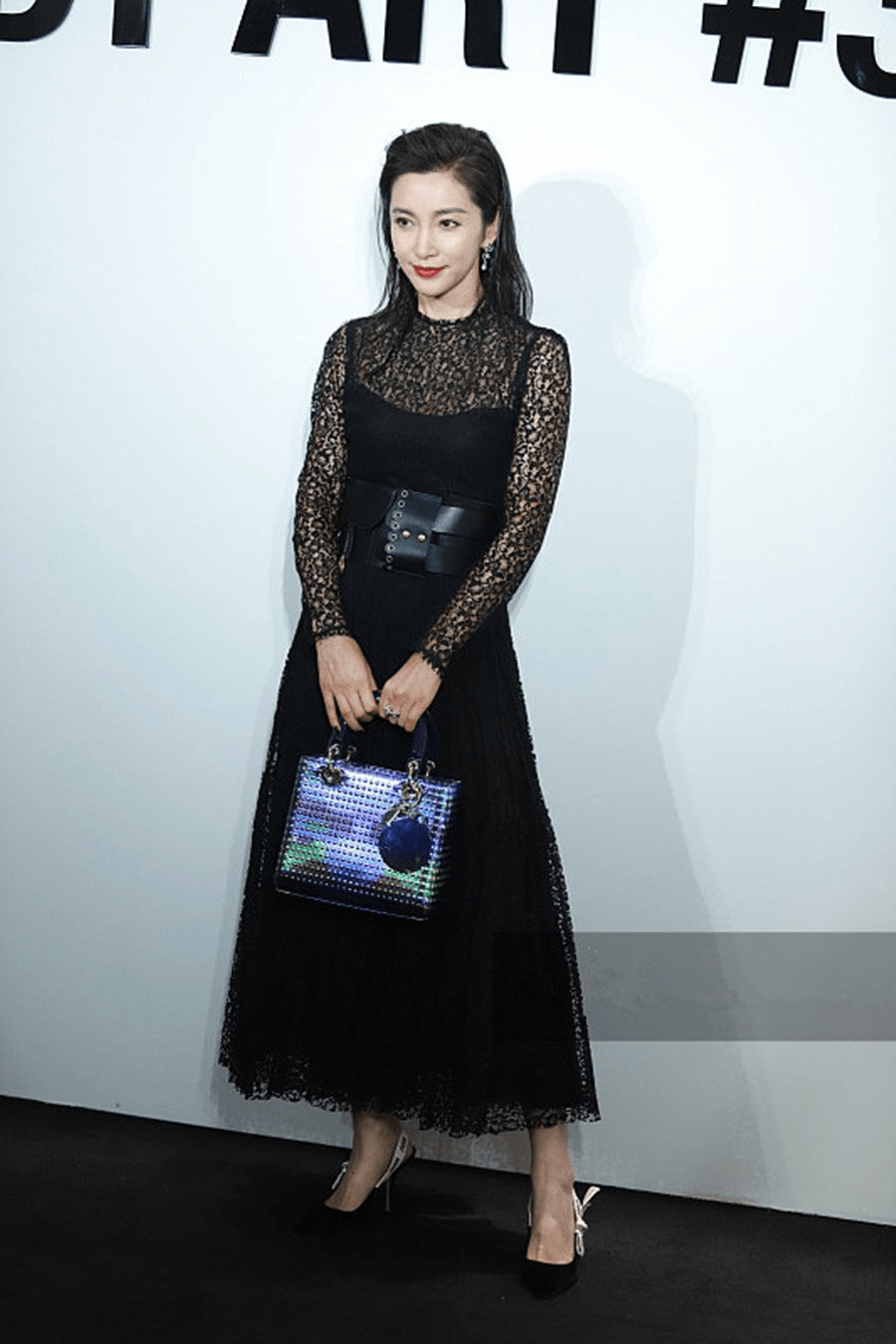 小姑娘|李冰冰年纪越大越喜欢小姑娘的搭配，脸蛋Q弹，仍有胶原蛋白感