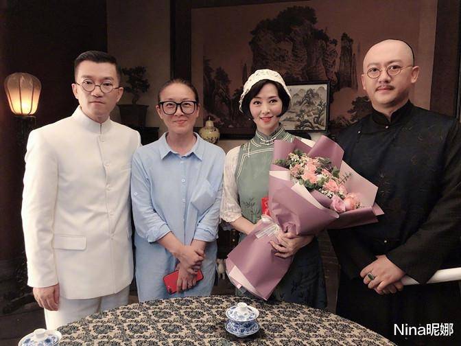 魅力|翁虹罕见民国风大变样，穿改良款旗袍剪短发似大宅门的大家闺秀，突破大真认不