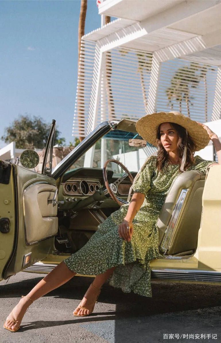 整体|今夏，穿裙子尽量别搭这2双鞋，自以为很时髦，其实显矮还掉档次