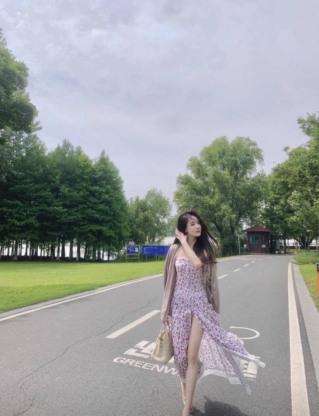 颜色|?“纯欲风”女生太好看了！清纯又气质，还很撩人，夏天yyds