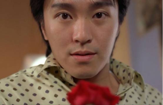 发型|星爷执着的追求同一信念，纯洁得就像他的发型，从未改变