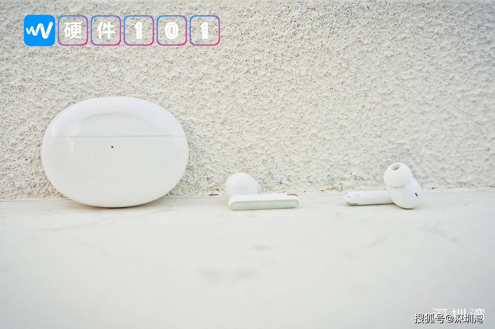 com|TWS 市场向平价迈进，不温不火，却是 AirPods 的至暗时刻