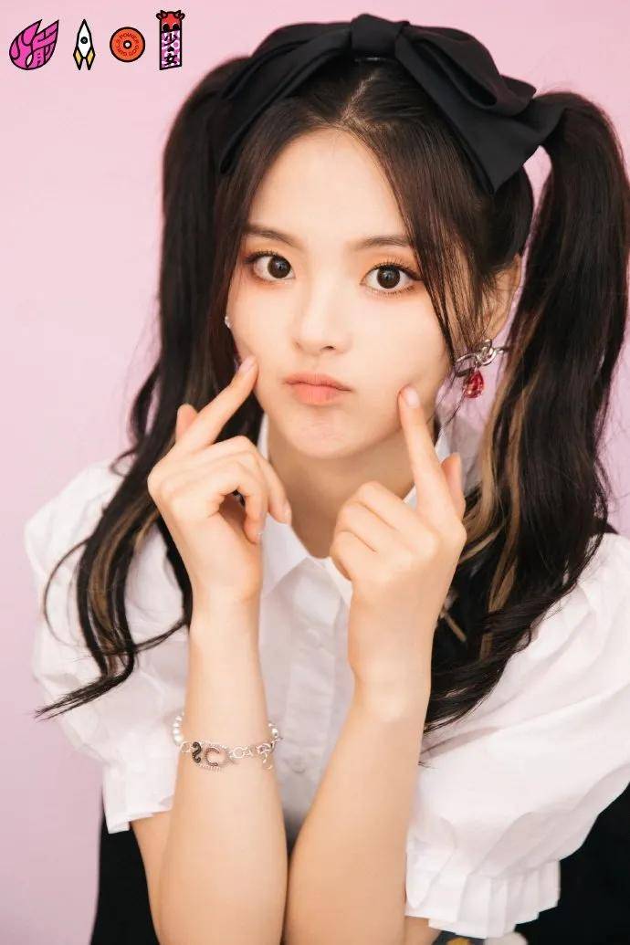 女神|赵露思、Rose的双马尾，治好了我的低颅顶！