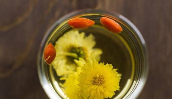 生活|睡觉时有4种异常，或肝脏已经“撑不住”，早做检查，别不当回事