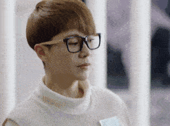 经验|日常出行穿衬衫怎么搭，老戏骨海清有经验，帮你时髦保暖两不误