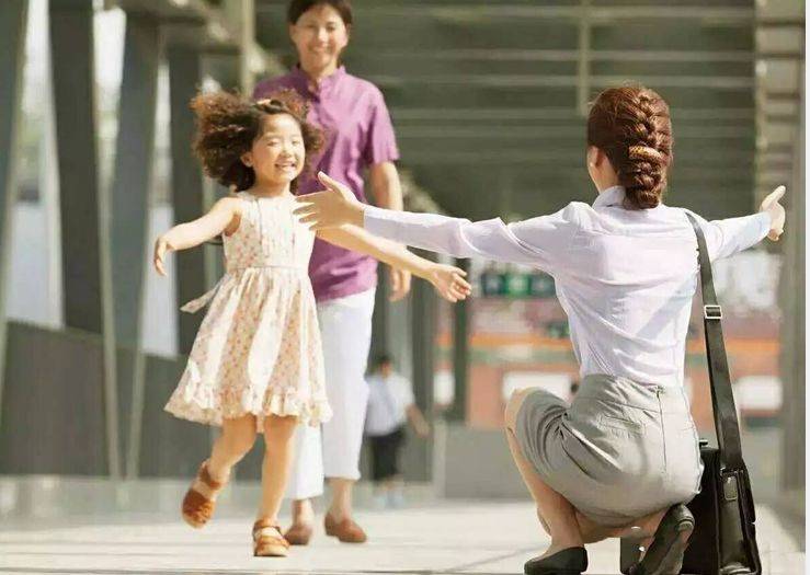 家长|幼儿园“新型冷暴力”正在发生，孩子有苦说不出，家长却毫不知情