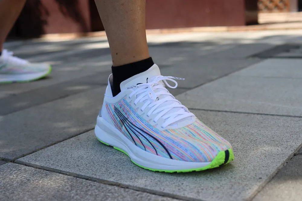 矩阵|至轻、至快、至美：这双跑鞋，让你爱上跑步
