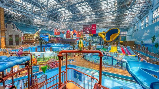 原创广州玩水新地标华南最大的室内恒温造浪池超适合拍照打卡
