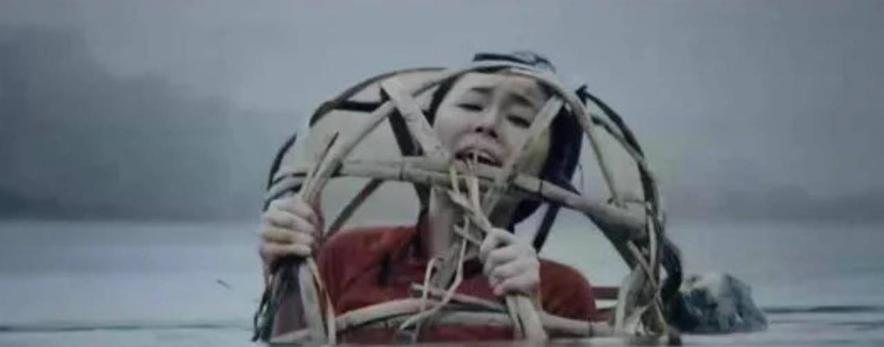 因为|恐怖片别尬演，长相甜美的林心如和一脸苦相的王真儿，是2种极端