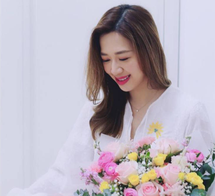 原创32岁岑杏贤被曝已生子一周前晒照仍挺孕肚曾担忧宝宝遗传甲亢