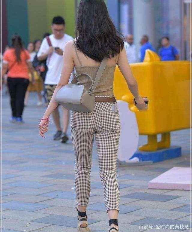 bf|酷酷装扮的瑜伽裤充满青春的时尚活力,展示时尚风情,精致时尚