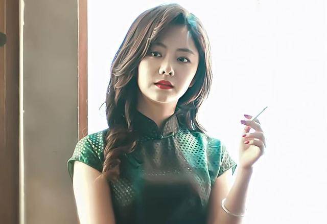 朝颜|为何《七月与安生》姊妹篇《八月未央》被骂三观尽毁?!