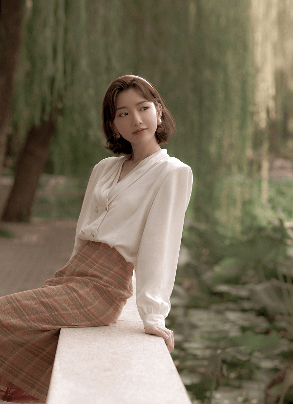 年代|毛晓彤把乔三丽演活了，个性都藏在造型里，90年代穿搭现在看也潮