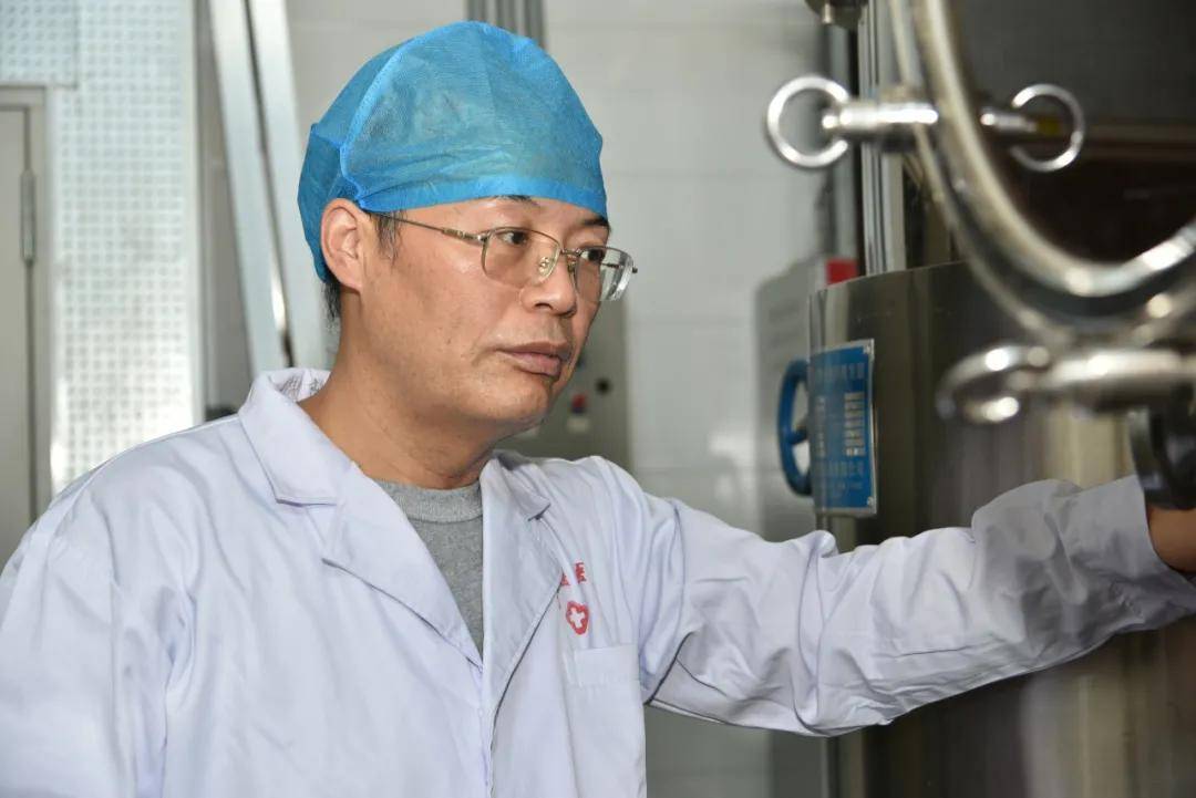 生产|丨院名中药师丨西安市中医医院制剂科主任王显著主任药师