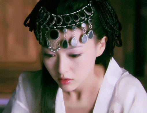 仙女|穿白衣最美的5大女神,鞠婧祎上榜,赵丽颖第4,第一美若天仙