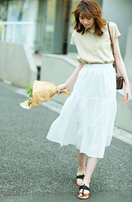 日美|“裙子＋凉鞋”舒适优雅，让夏日美得不一样，这些搭配思路不能少