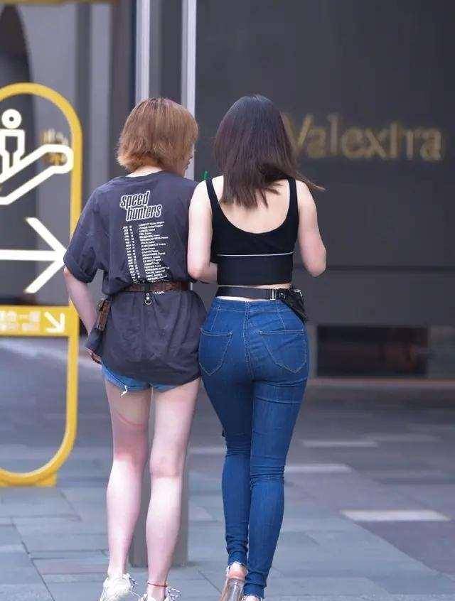 颜色|打底裤彰显年轻体态，带来无限活力感，让你充满时髦感