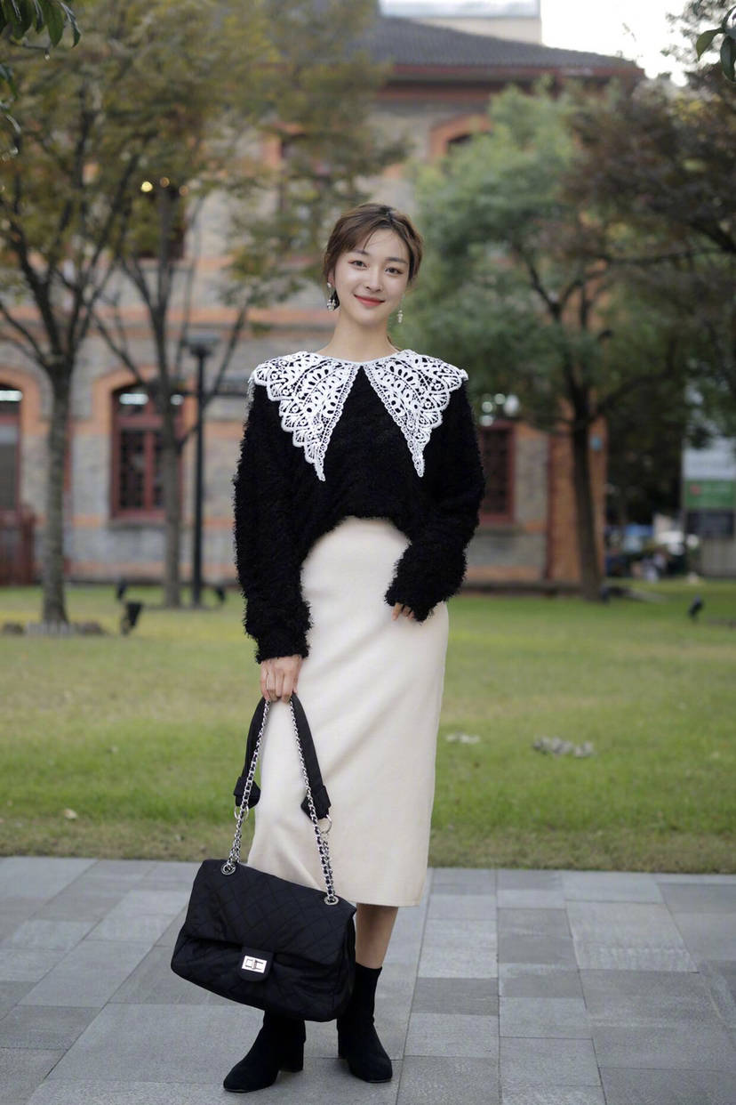 仙女|“裙装+平底鞋”今年这样穿,舒适时髦显腿细,还很显气质