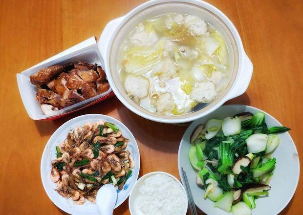 子宫|让亲妈来照顾月子好，还是婆婆好？产后42天决定妈妈一生健康