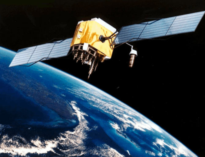 国产手机或将支持卫星通信,华为mate 50有望首发_北斗