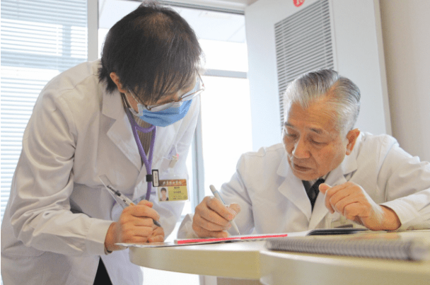 控制|83岁分泌科医生：糖尿病并不可怕，做好3件事，胰岛或排毒充能