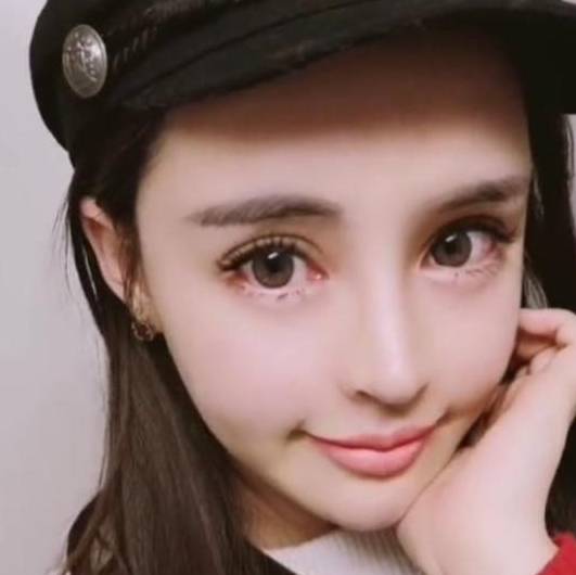 眼睛|女子整容成洋娃娃脸，闭上眼睛那一刻后悔了，网友：瞎折腾！