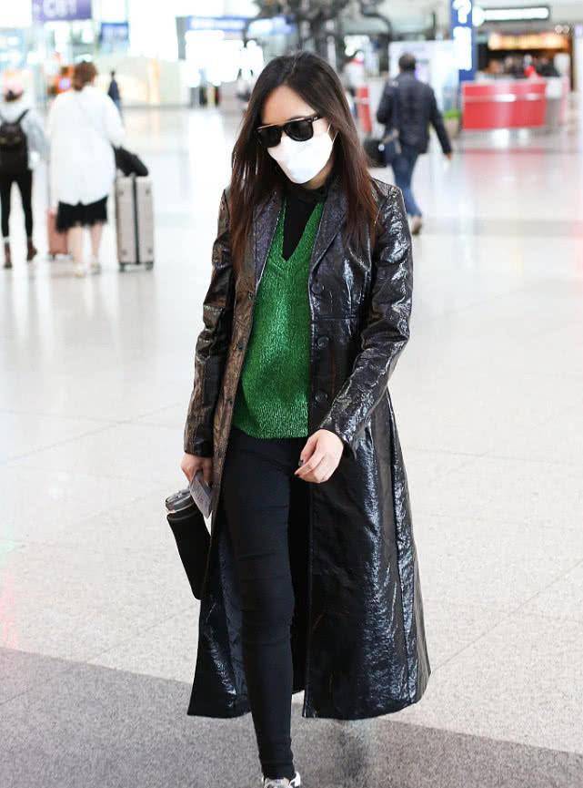 皮草搭配什么裤子显瘦 65bf138803484b08a3efae085bc628ab.jpeg