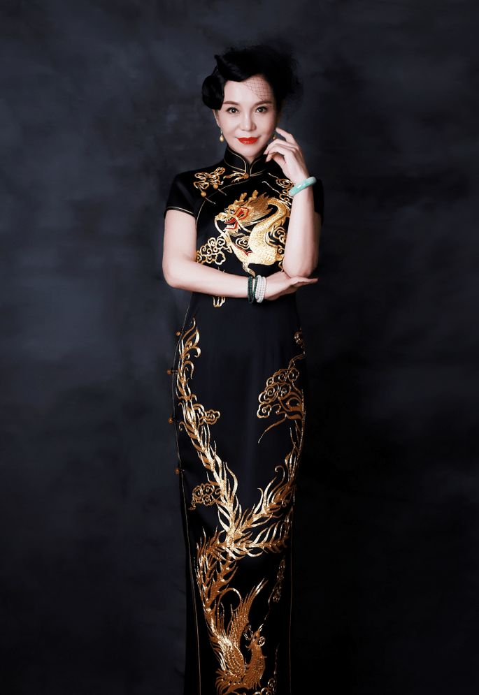 时间|金扣子： 旗袍女王金子姐岁月从不败美人