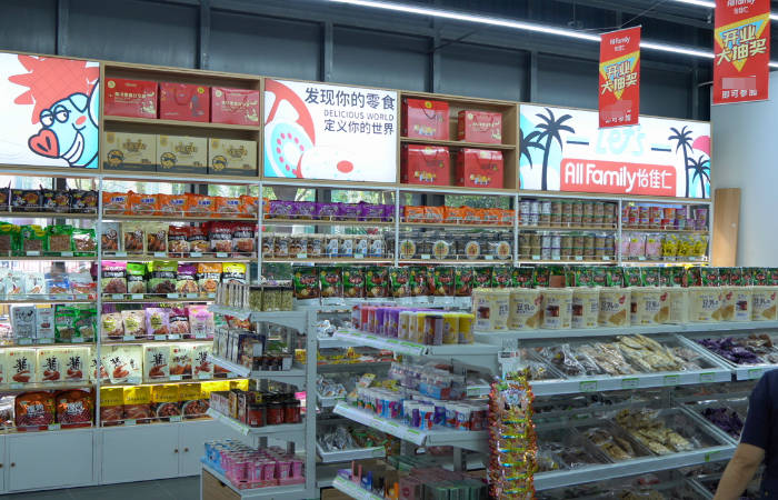 群体|创业不再负重前行 怡佳仁零食店省心又省力