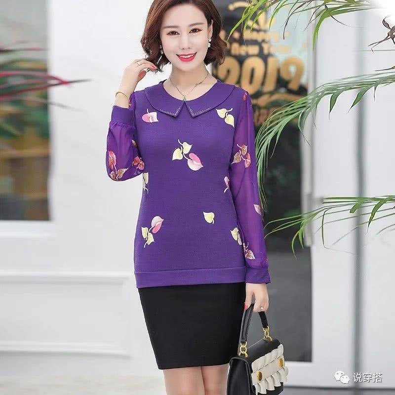 设计|婆婆52了贼会打扮，穿这：花T恤，配阔腿裤，比90后小姑还嫩