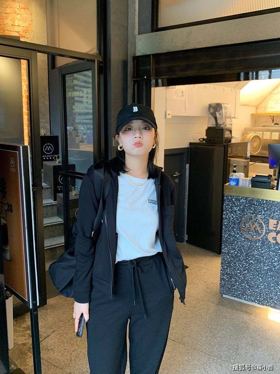 方向|早秋最chic的8款穿搭法！简约、百搭更容易穿出高级感，值得收藏