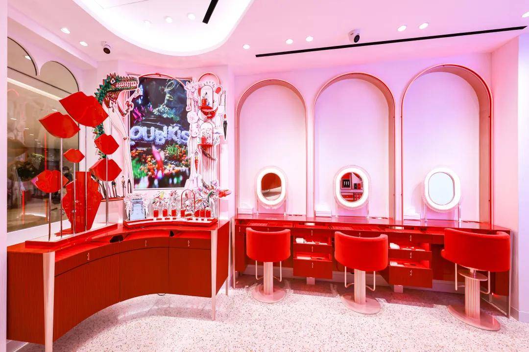 邂逅|Christian Louboutin路铂廷美妆国内首家精品店!邂逅百变摩登魅力