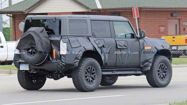 预计2030年上市 福特Bronco Raptor路试谍照曝光_搜狐汽车_搜狐网