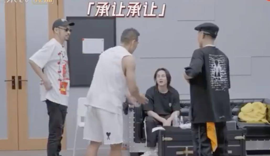 武打|搞笑不自知？街道办事处主任赵文卓老干部发言成笑点，喜剧人吧