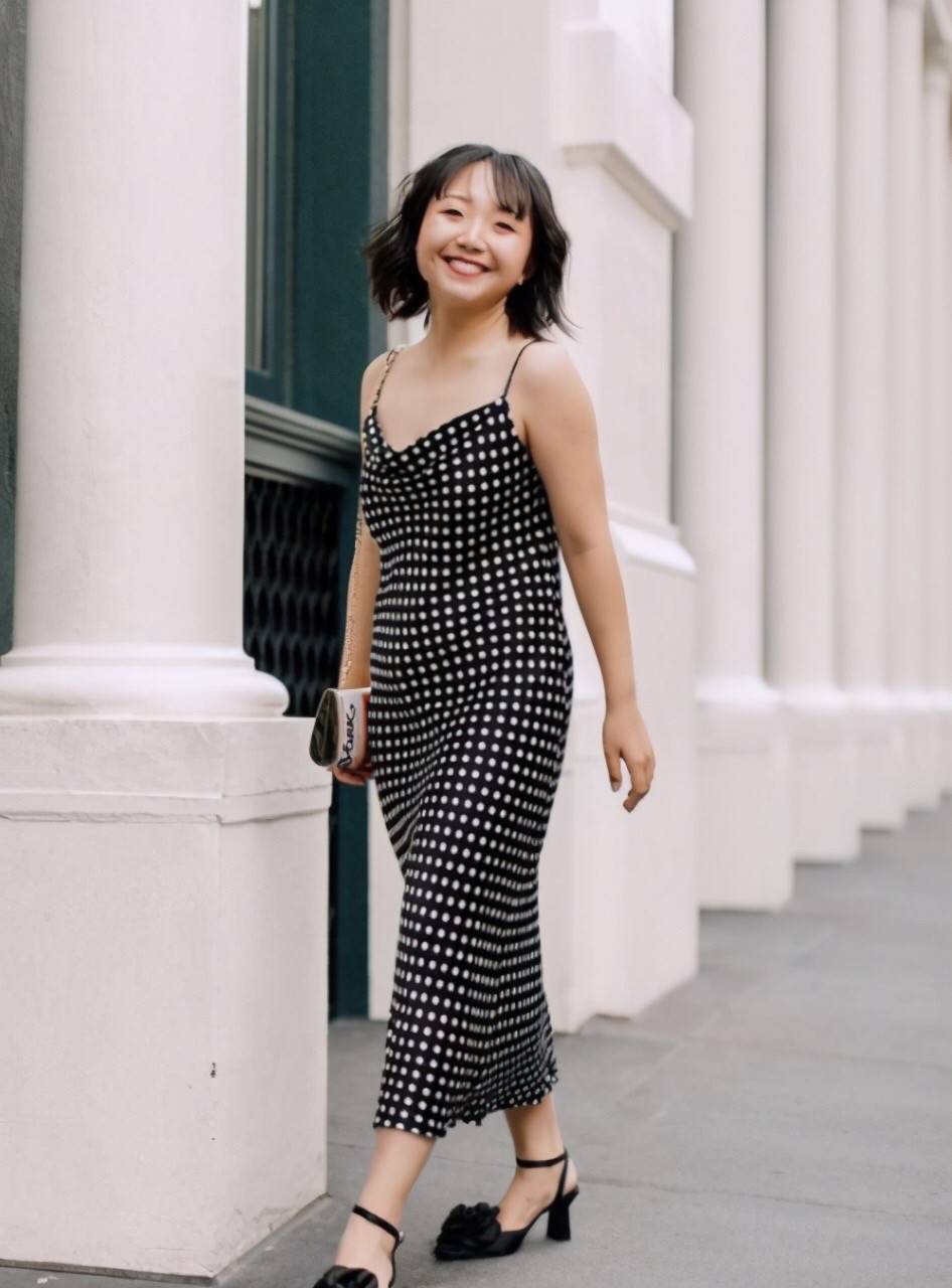 原创辣目洋子不惊艳却有辨识度!各种时尚造型,堪称微胖界穿搭模板