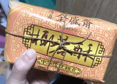 连戚薇|5款被颜值“拖后腿”的宝藏零食,看着平淡无奇,却便宜又好吃