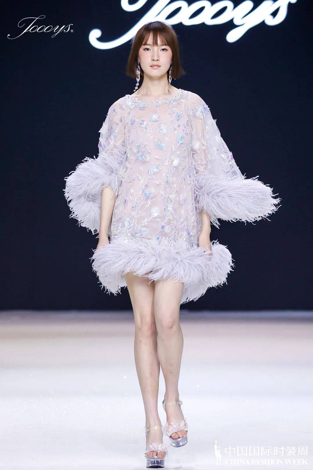 绣珠|JOOOYS · 蔡彪 2022 春夏系列 “ 插画幻境 I l l ustrations fantasy ” 发布