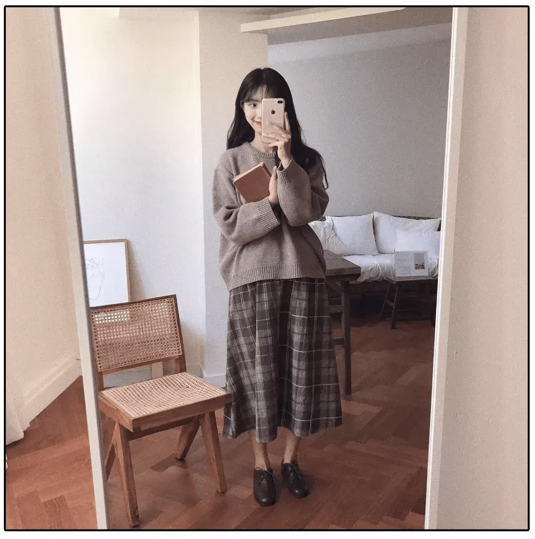 条纹|初秋针织衫，舒服百搭显气质，上身直男斩