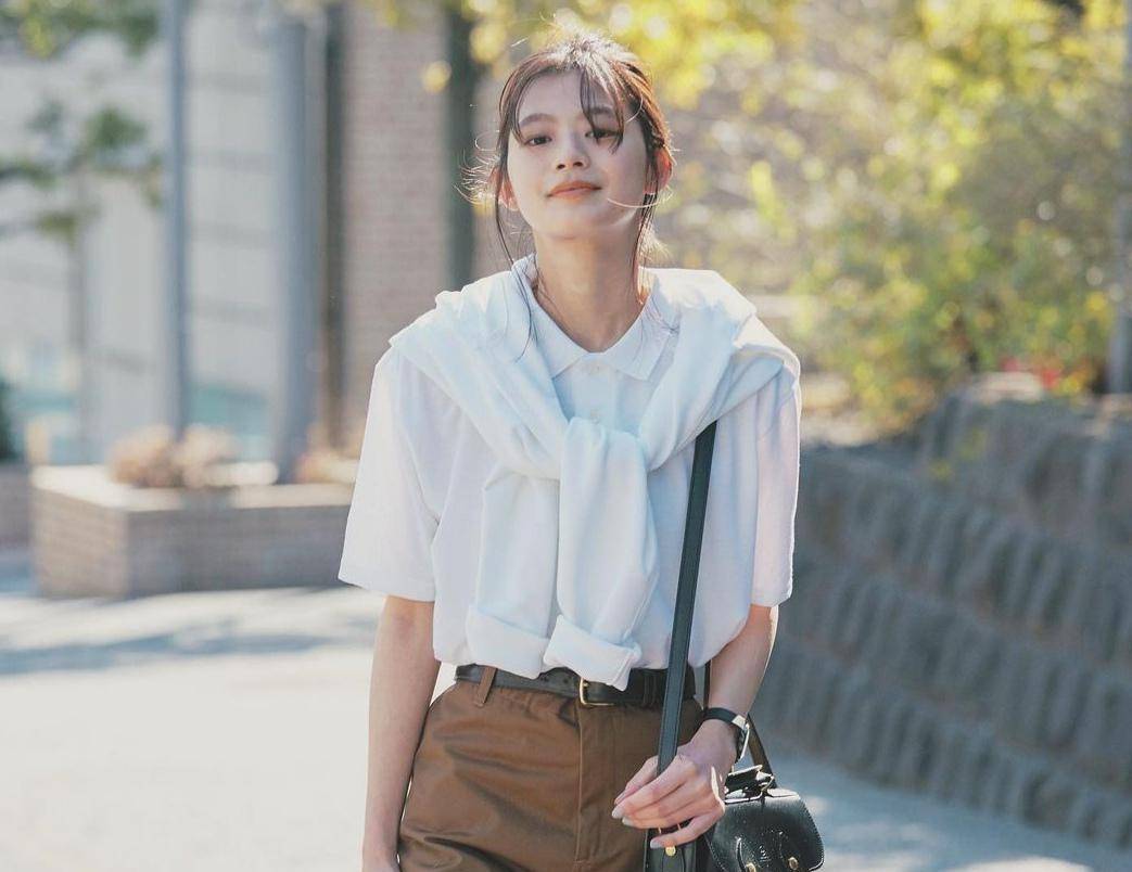 时尚|40岁女人穿T恤，牢记这“三穿三不穿”法则，这样才能时髦又减龄