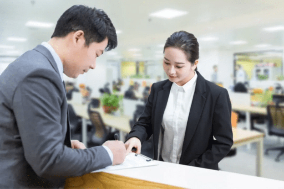 为什么hr就必须保持"体面"?