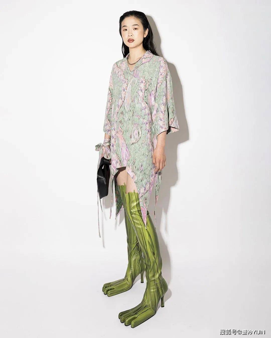 设计|新锐设计师|靠怪兽五指鞋出圈的服装设计师宝藏品牌