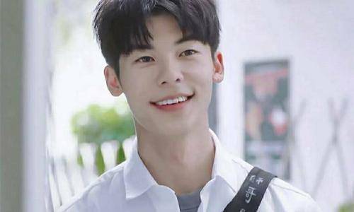 因为|蘑菇屋邀请土豪嘉宾,送出的礼物高达几千元,看清正脸后纷纷想嫁