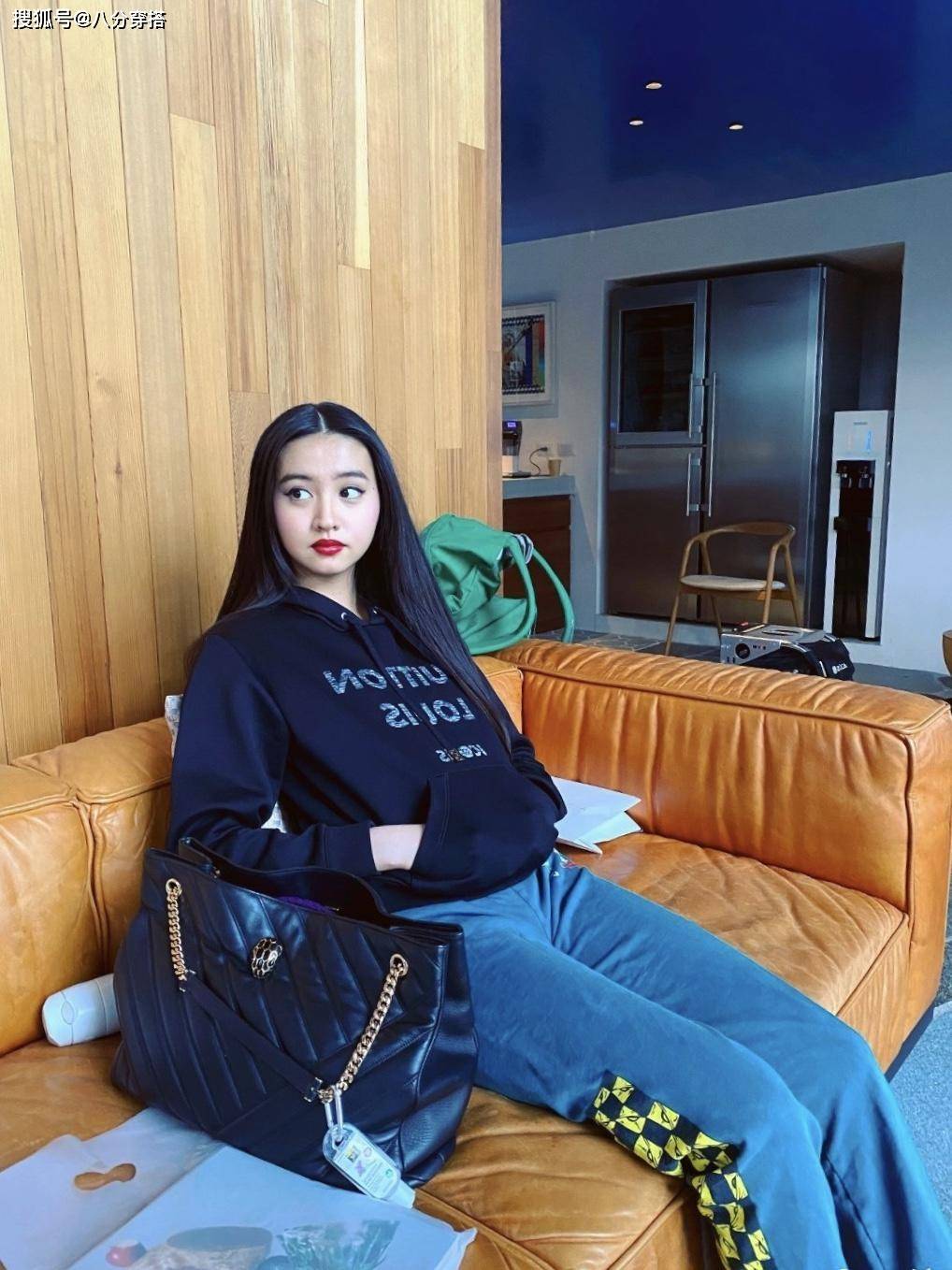 原创木村光希继承了爸妈的高颜值黑色连衣裙配烟熏妆高贵冷艳真美