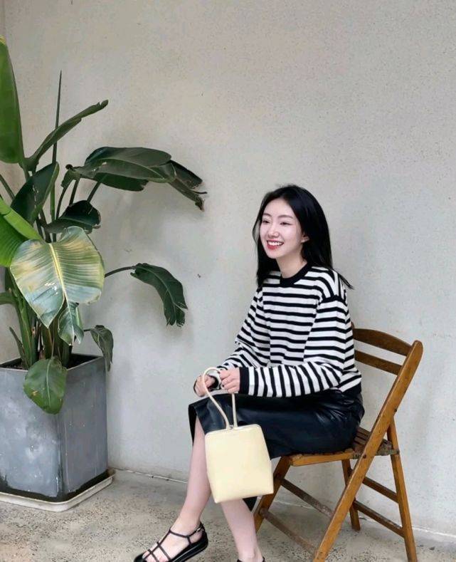 黑色|日常穿搭可以简简单单，但要懂得穿搭技巧，才能脱颖而出