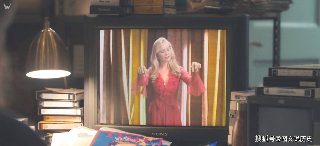 双女主|一口气看完全集，HBO又拍了一部大女主剧